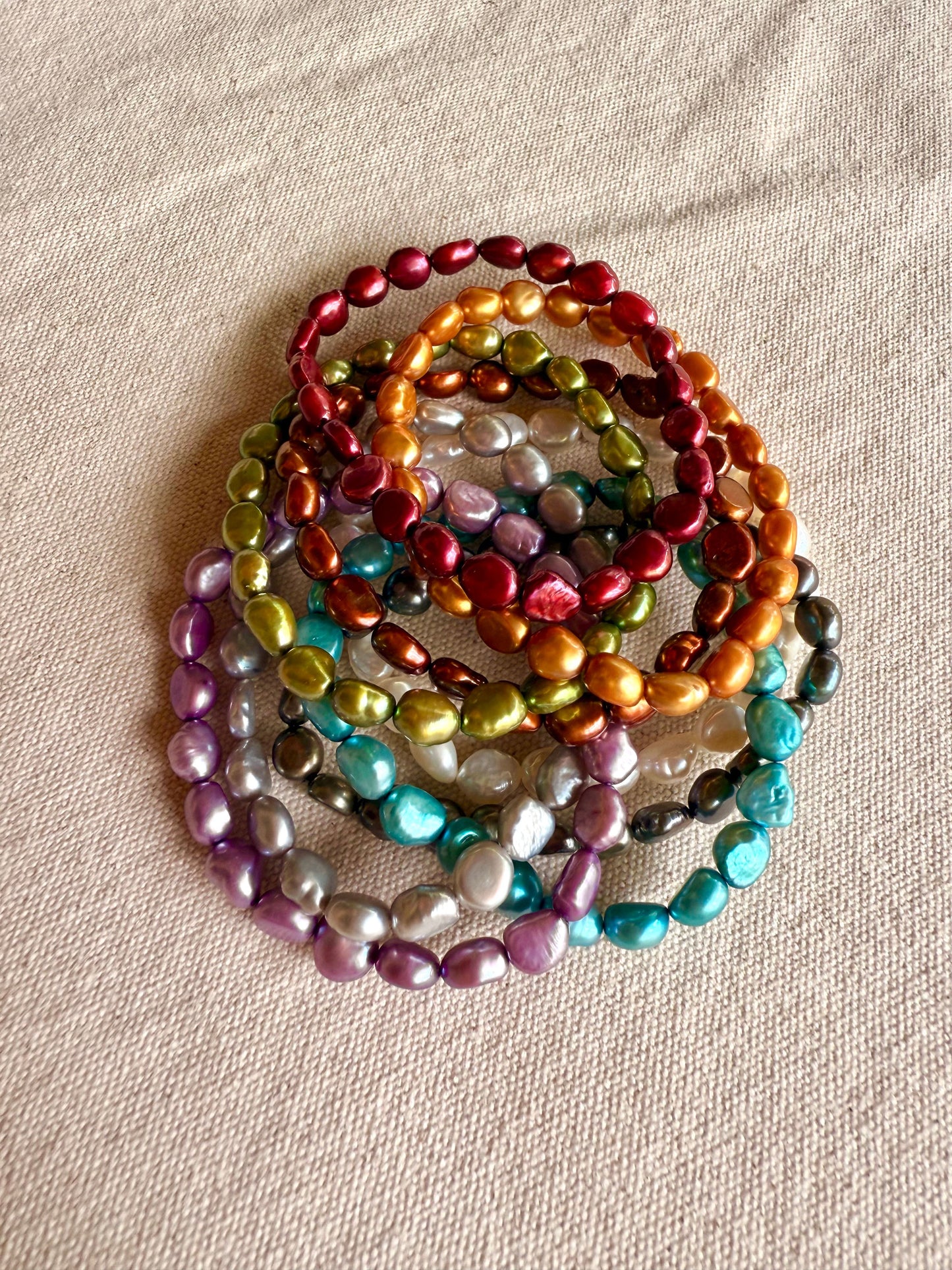 Pulseras de Perlas de agua fresca Multicolor, set de 9- Honora