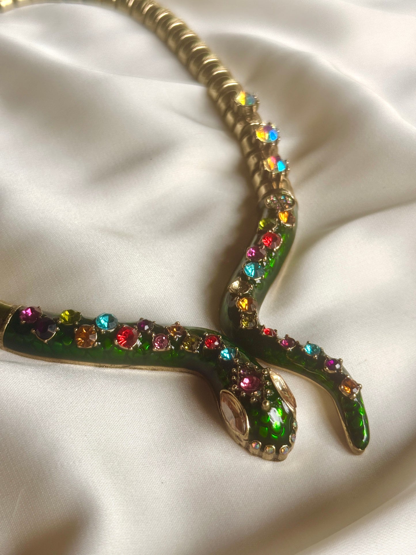 Collar flexible de Serpiente