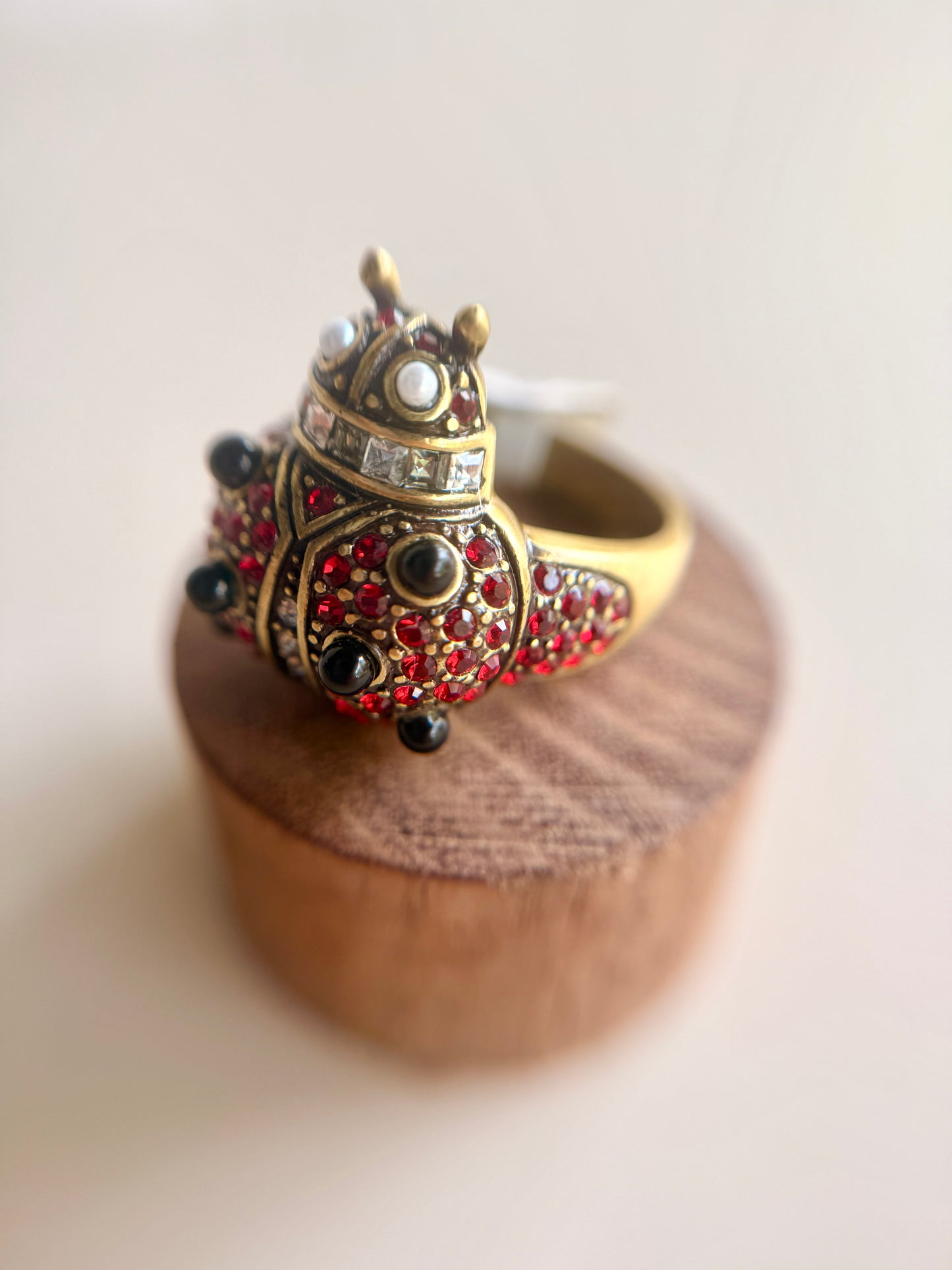 Anillo Mariquita Roja y Negro- Heidi Daus