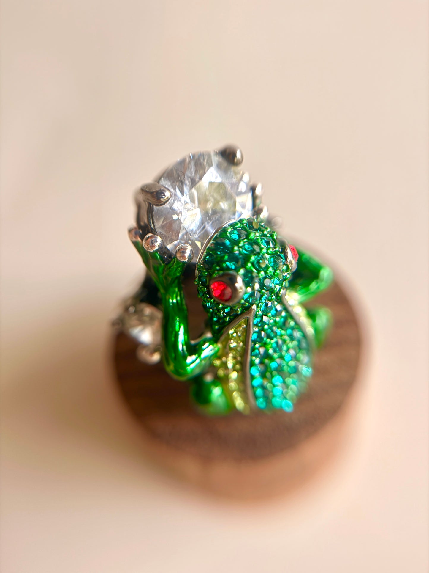 Anillo Rana Verde- Kenneth Jay Lane