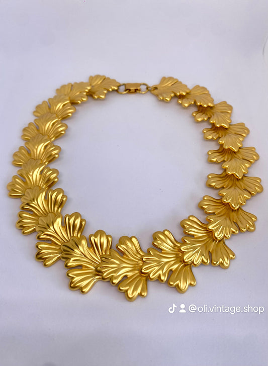 Collar Anne Klein de hojas Doradas Texturizadas