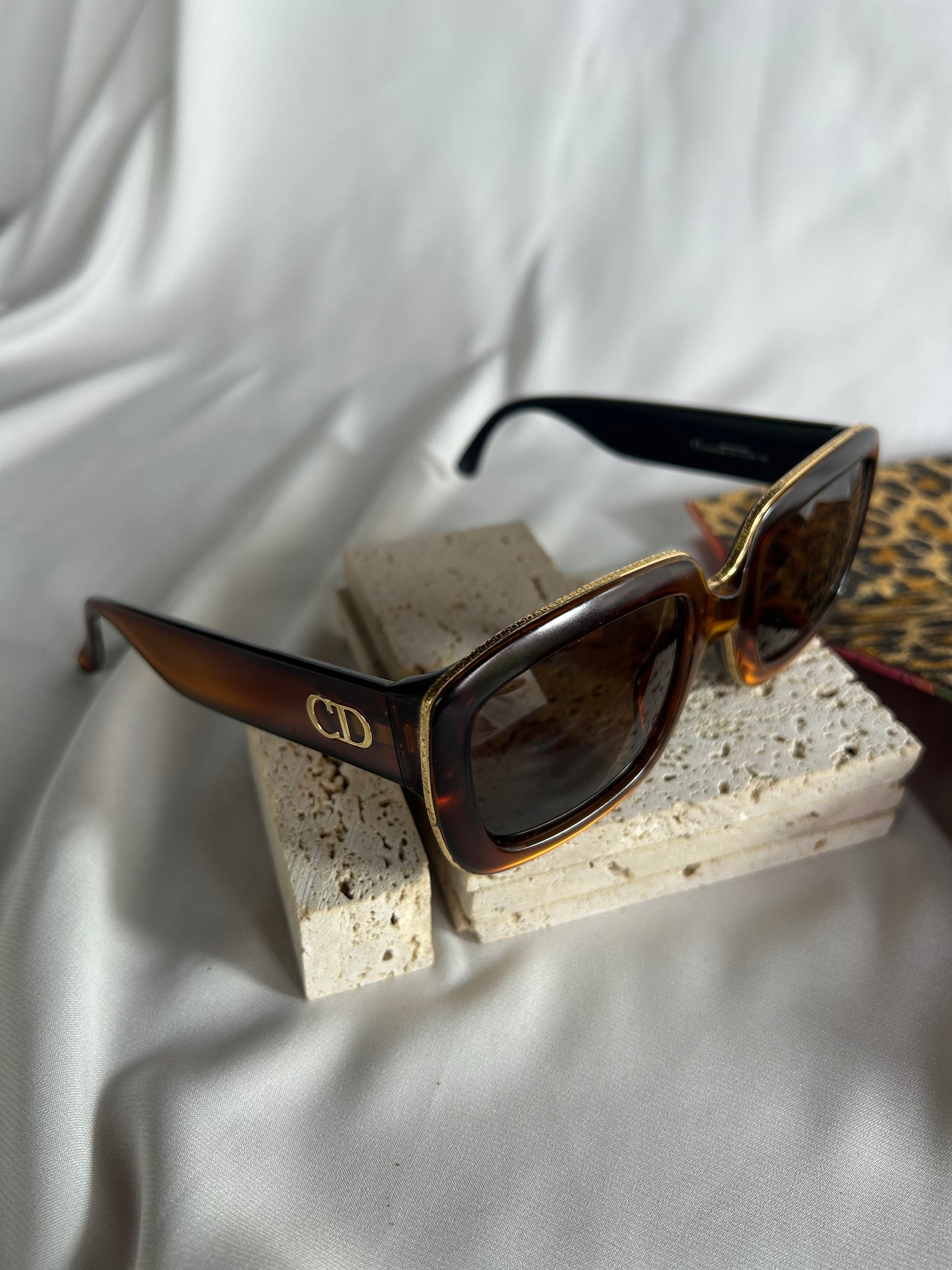 Lentes Cour Carré, carey- Christian Dior