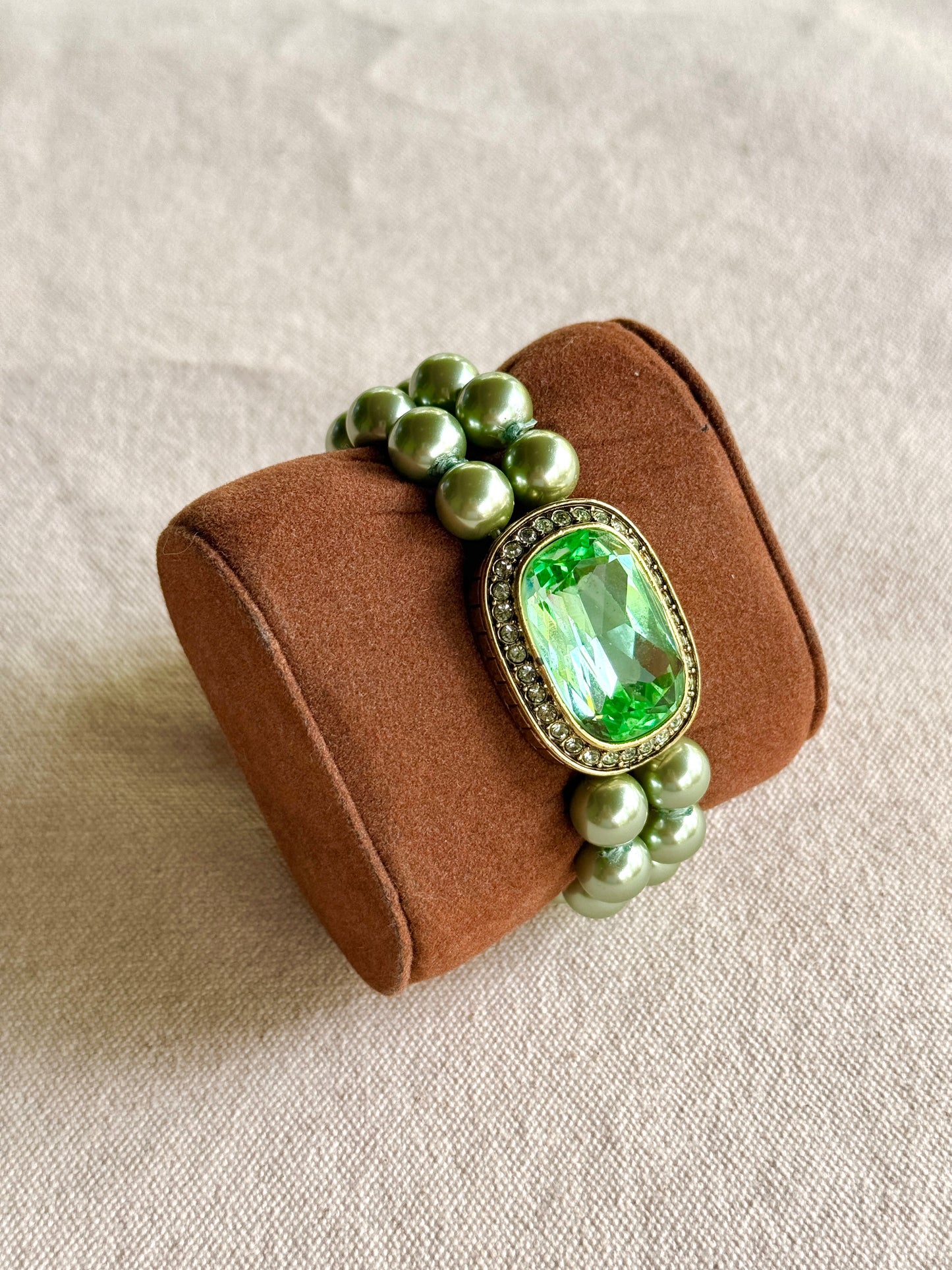 Set de Collar, Pulsera y Aretes de Prensa Verdes- Heidi Daus