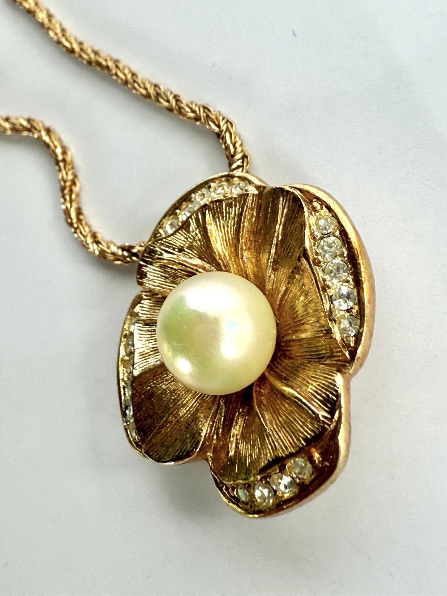 Collar de Colgante Floral-  Chr Dior