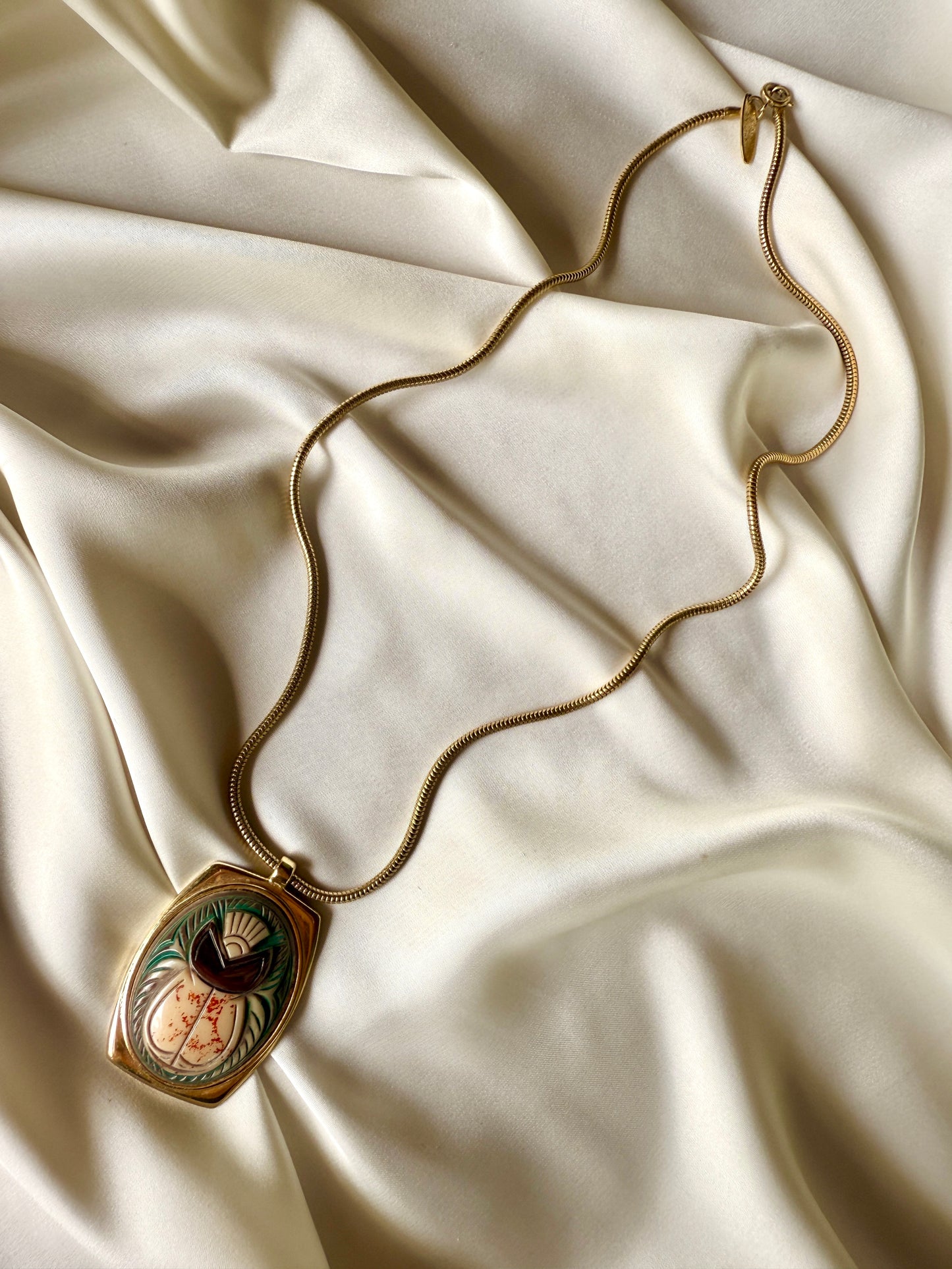Collar de Colgante Escarabajo- Whiting & Davis