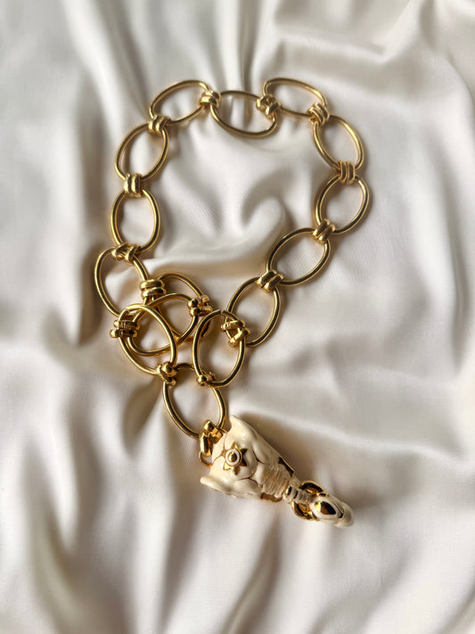 Collar con Dije de Elefante en Esmalte Blanco y Oro Laminado- Kenneth Jay Lane
