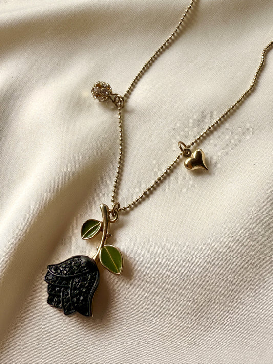 Collar Rosa Negra Cristales - Betsey Johnson