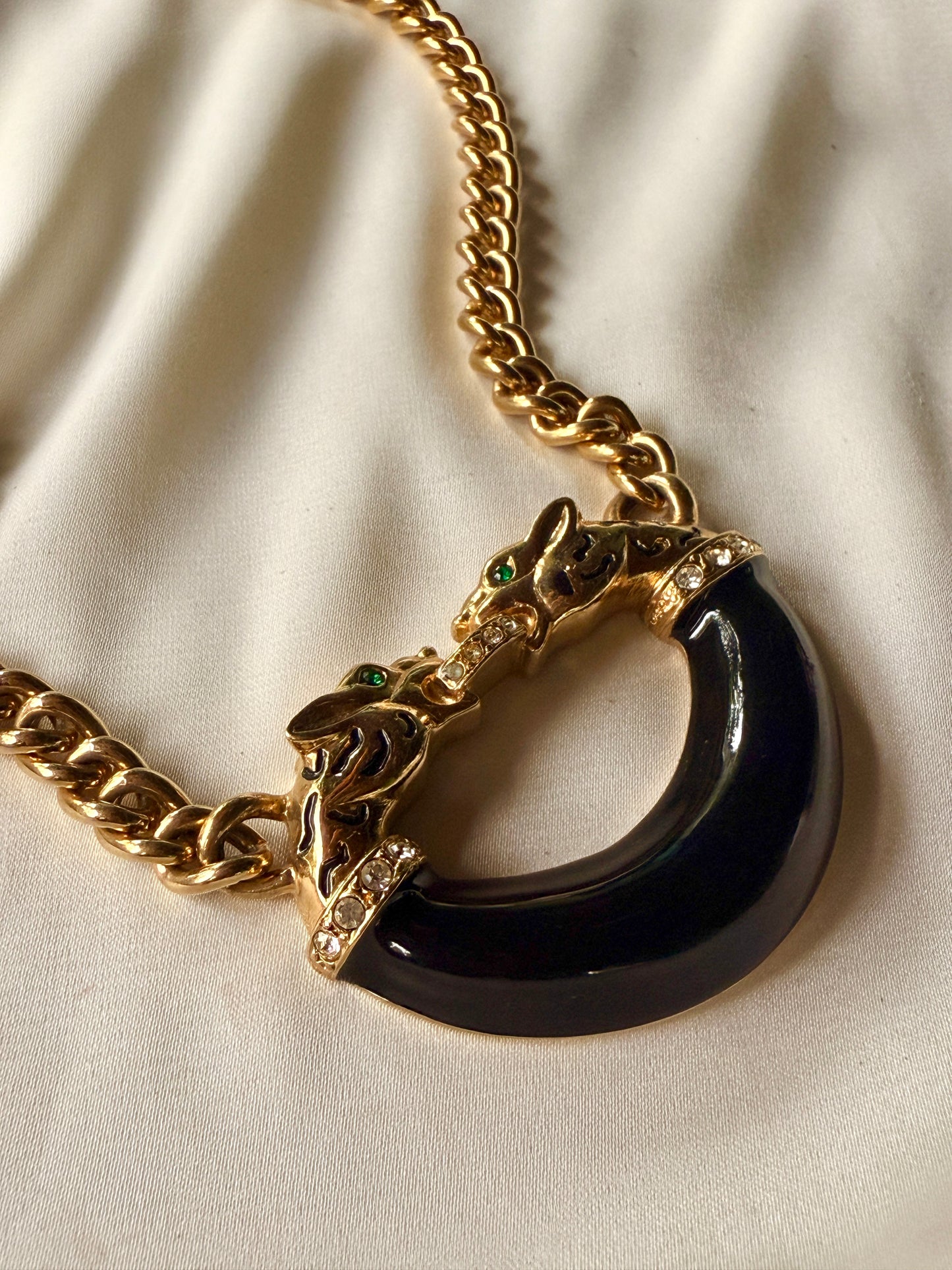 Collar Semicirculo Guepardos- Jackie Collins