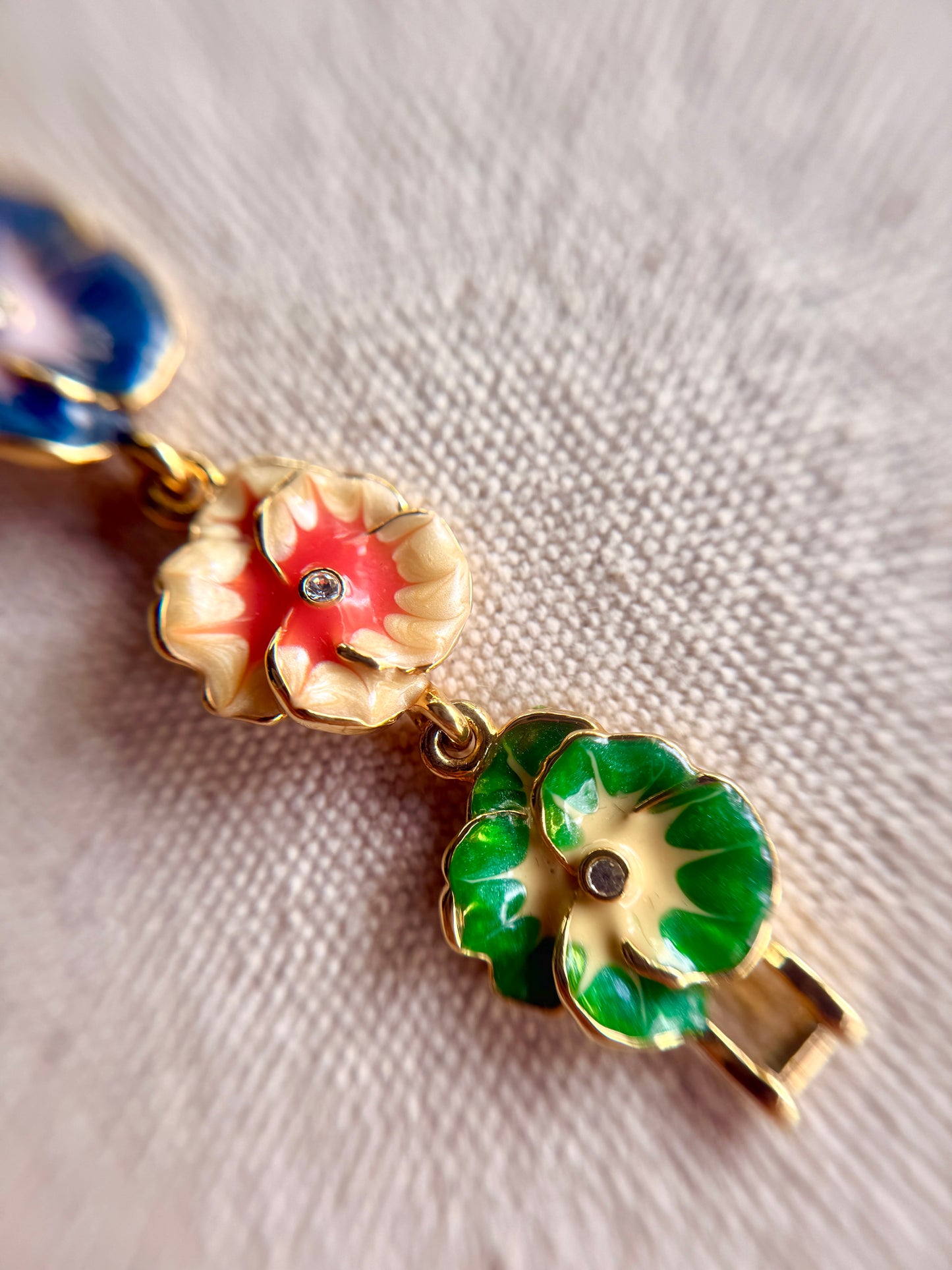 Pulsera Floral - Joan Rivers