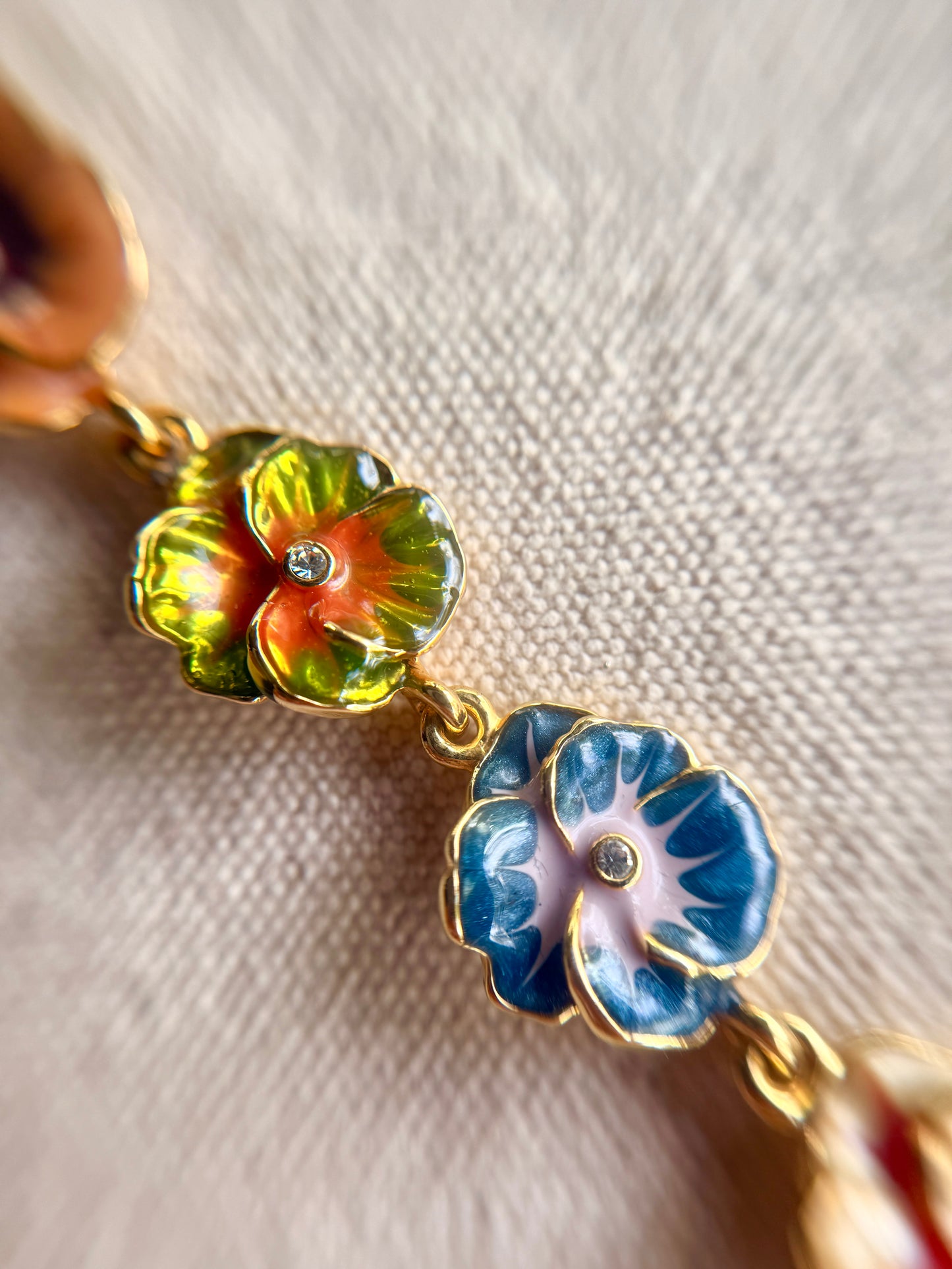 Pulsera Floral - Joan Rivers