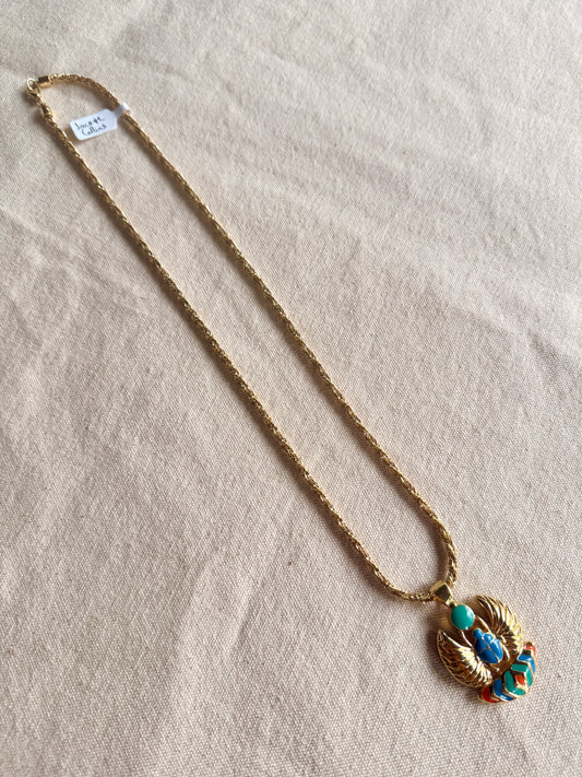 Collar Amuleto de Escarabajo- Jackie Collins