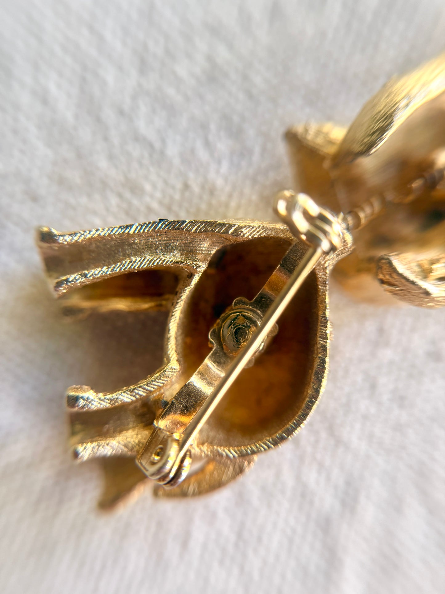 Broche de Elefantito Dorado