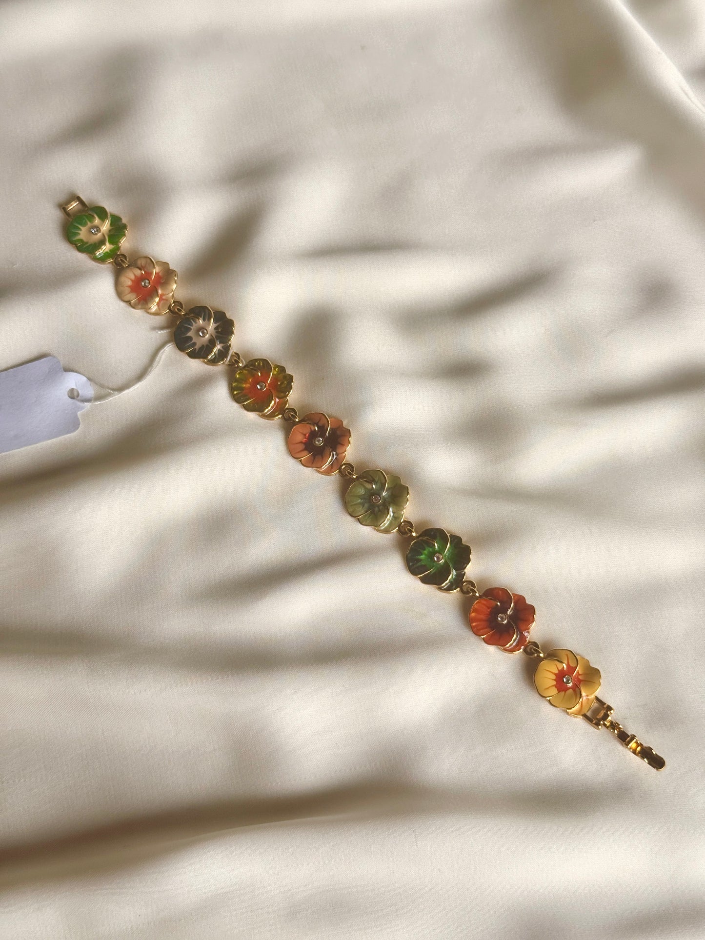 Collar de Flores Coloridas- Joan Rivers