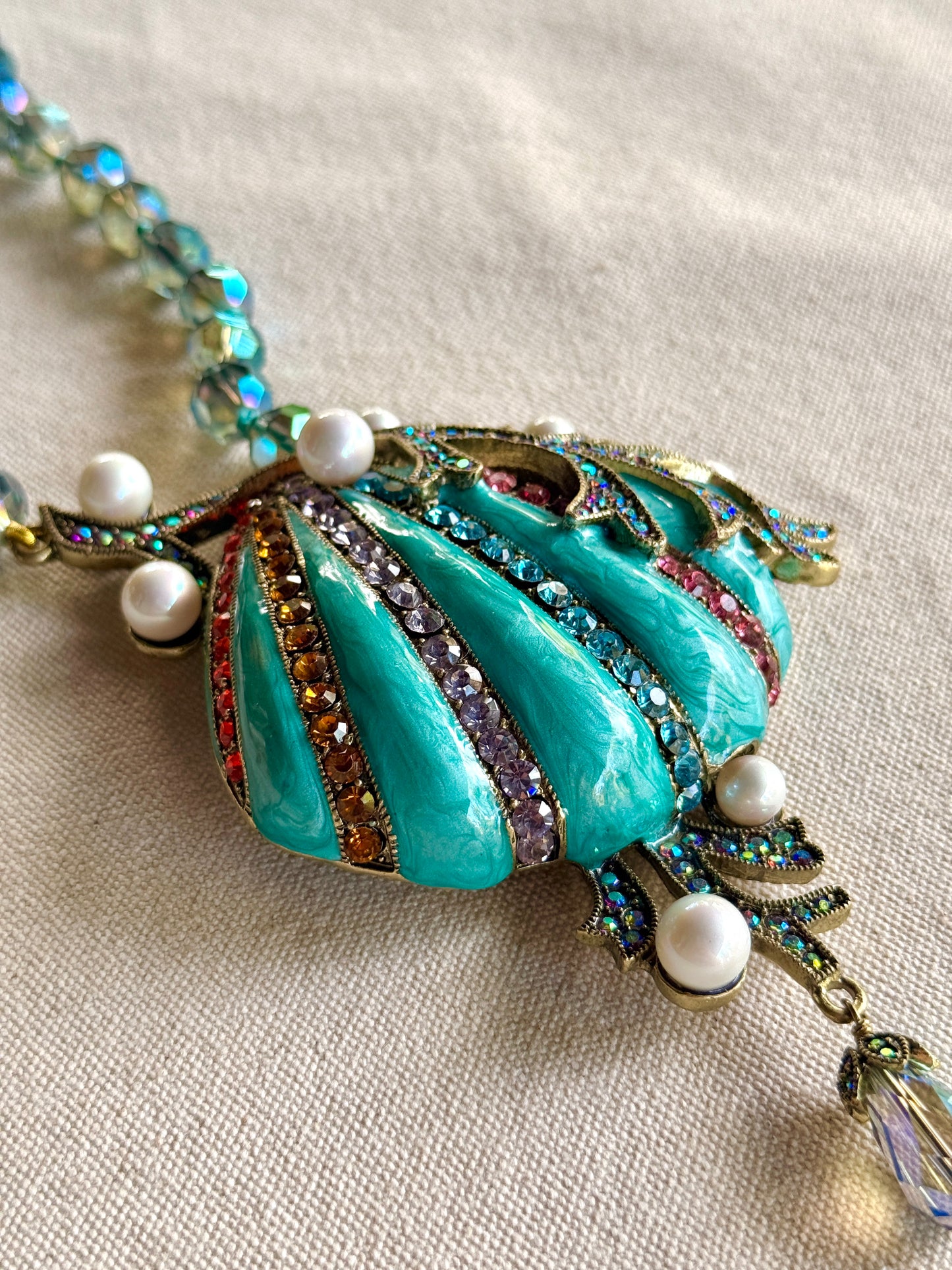 Collar de Ostra Turquesa y Perlas- Heidi Daus