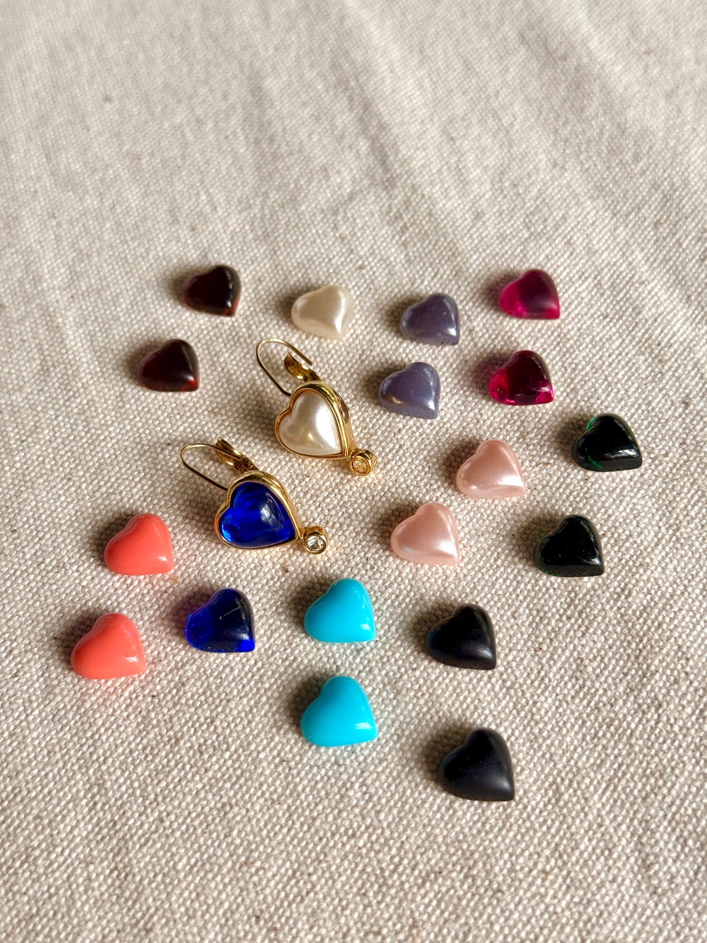 Aretes de Pin Corazones intercambiables- Joan Rivers
