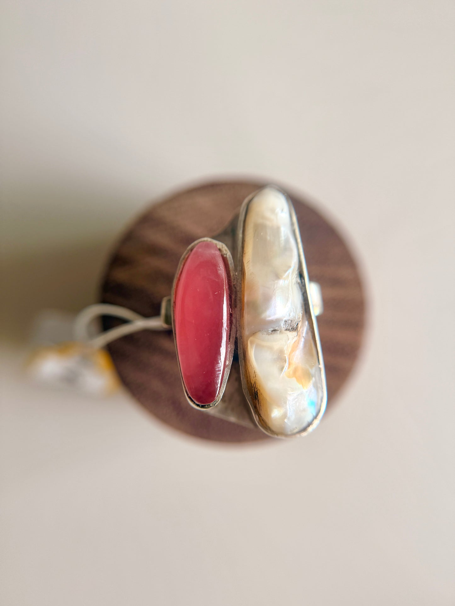 Anillo de Plata 925 con Nacar y Coral Rojo Mediterraneo