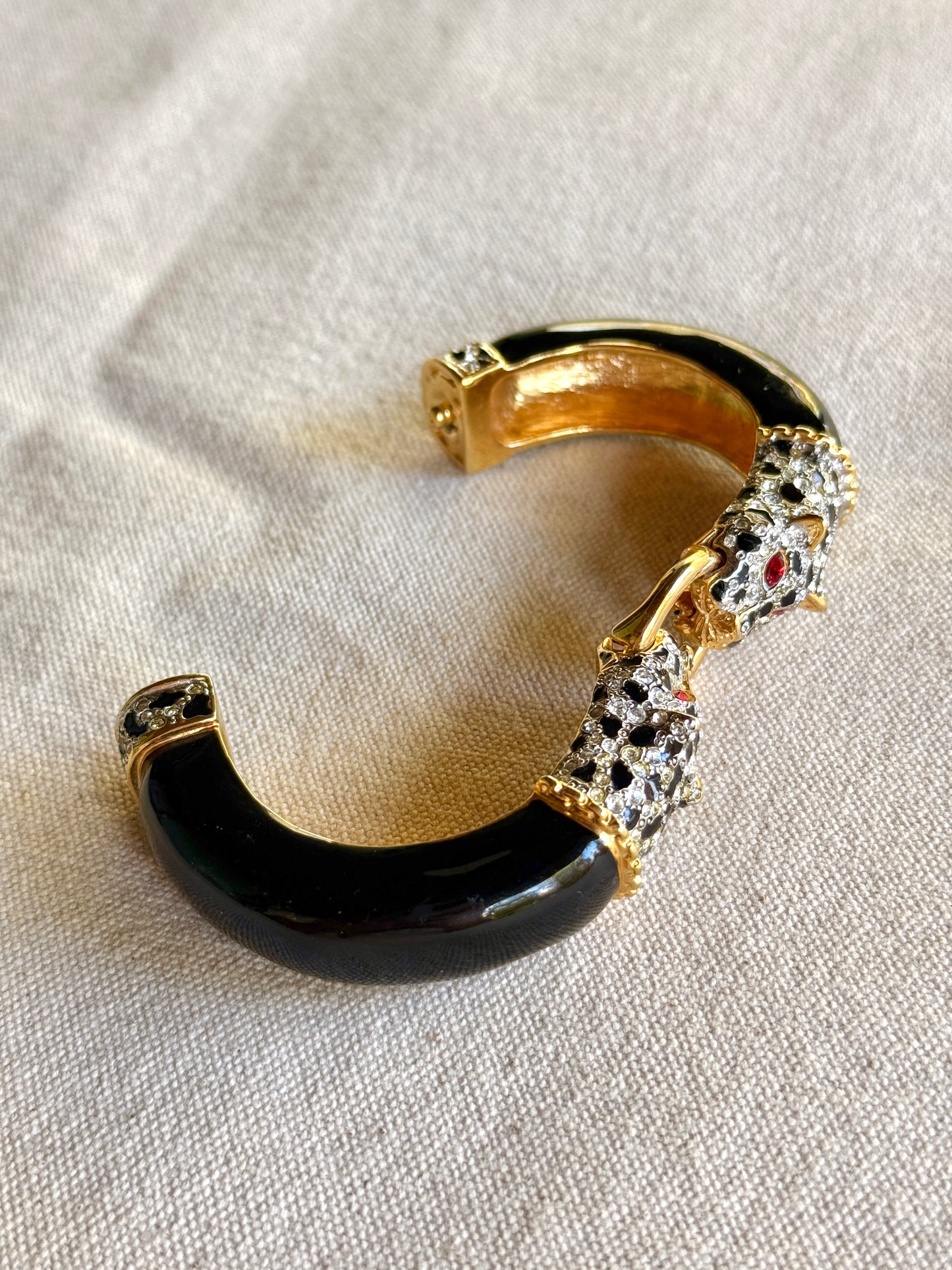Pulsera de Leopardos de las Nieves- Kenneth J Lane