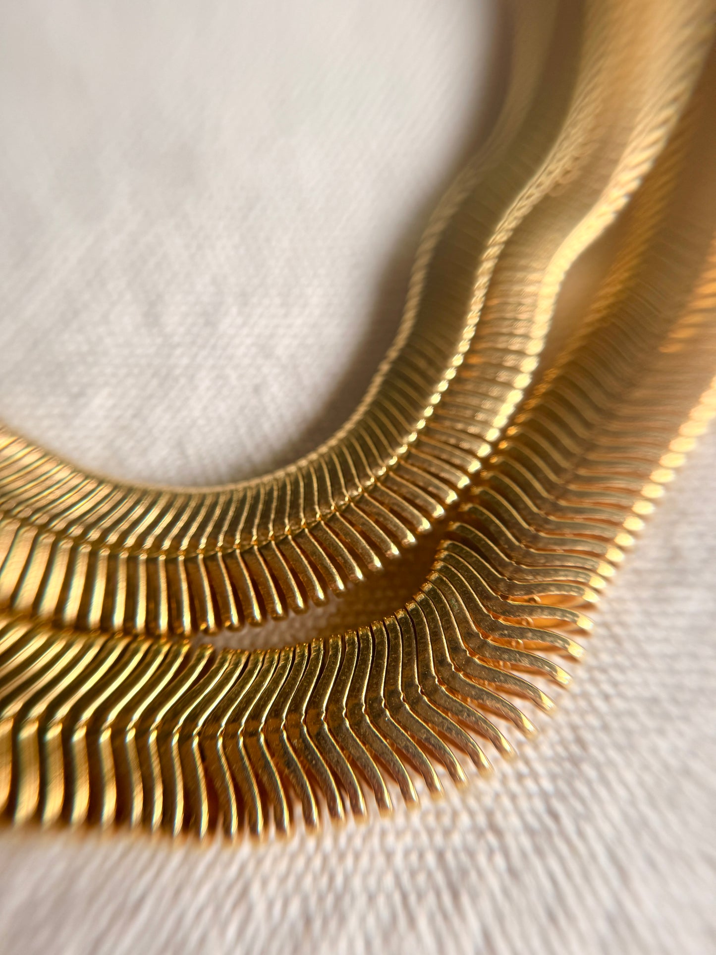 Collar serpentina clásico de- Joan Rivers