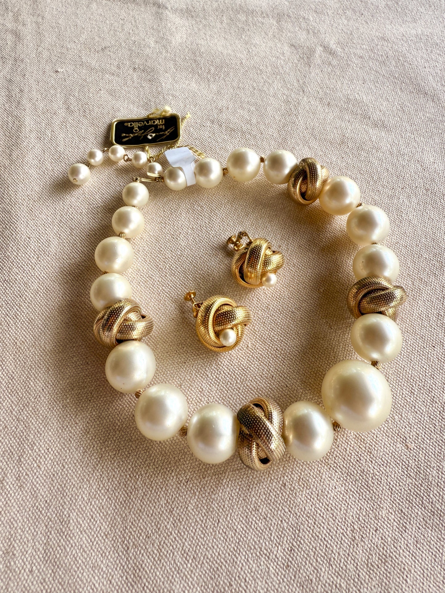 Set de Collar y Aretes de prensa- Kenneth Jay Lane